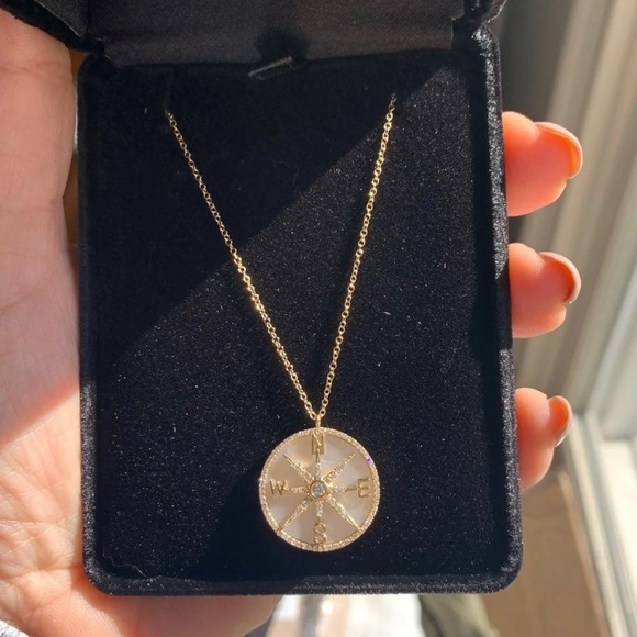 New! 14k and diamond compass pendant - Picture 6 of 11